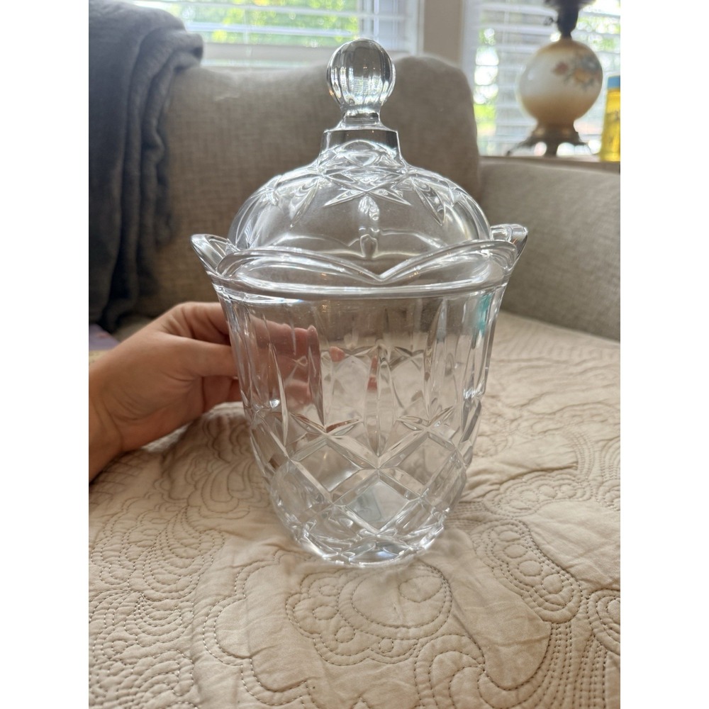 Gorham LADY ANNE 7.5" Cut Crystal Covered Candy Jar with Lid Excellent